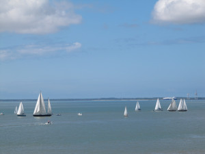 10 juillet 2011,  en Gironde devant les grottes de Meschers..