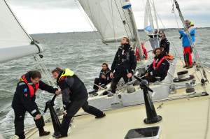 A la manoeuvre sur Pen-Duick VI