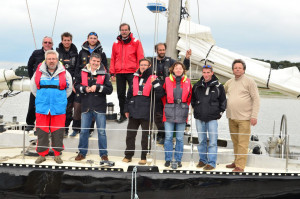 Equipage de membres de l'Association embarqués sur Pen-Duick VI