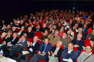 L'amphi de la cité de la voile Eric Tabarly est comble